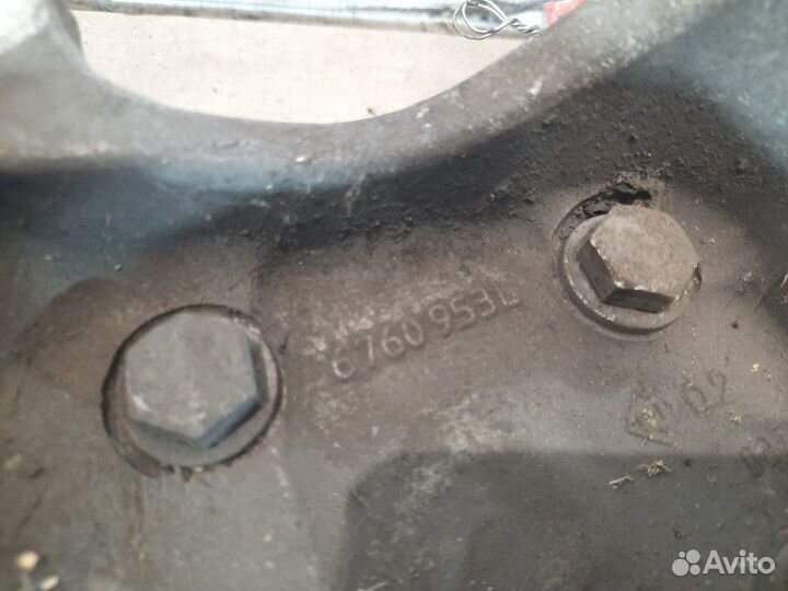 Ступица передняя левая Bmw 525 E60 M57TU