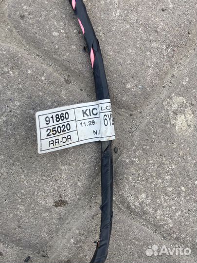 Проводка задней двери Hyundai accent