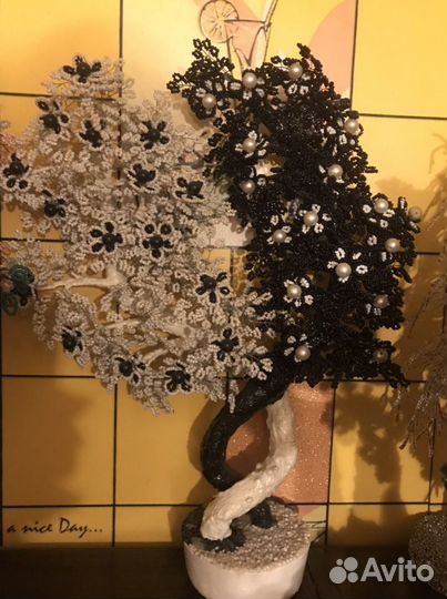 Деревья из бисера