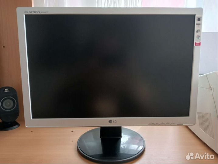 Монитор для компьютера LG