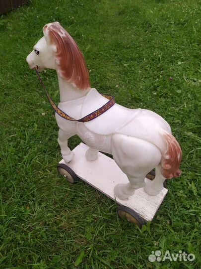 Винтажная лошадка