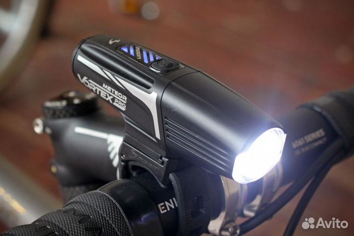 Фонарь передний велофонарь meteor vortex PRO