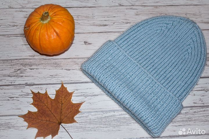 Женская шапка новая