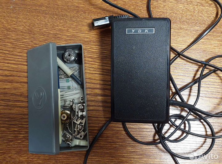 Швейная машинка чайка 142м