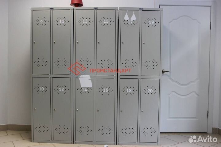 Шкаф металлический для одежды