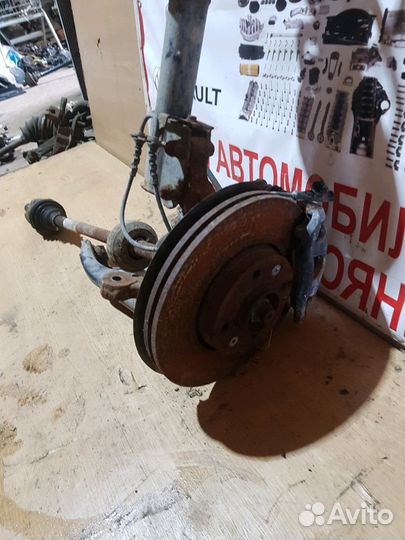 Nissan Almera G15 Передняя правая подвеска в сборе