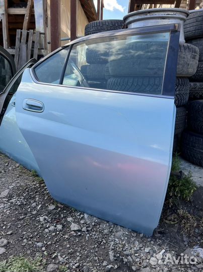 Дверь Задняя правая Toyota Prius NHW11