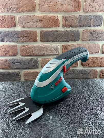 Ножницы аккумуляторные bosch Isio с телескопическо