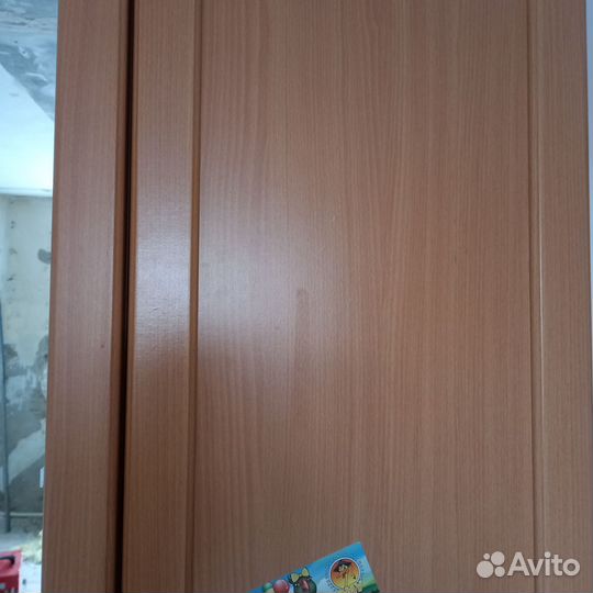 Шкаф 4 х створчатый с отделение для верхней одежды