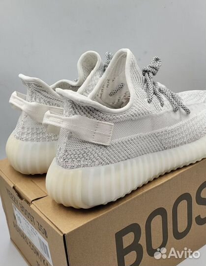 Кроссовки Adidas Yeezy Boost 350