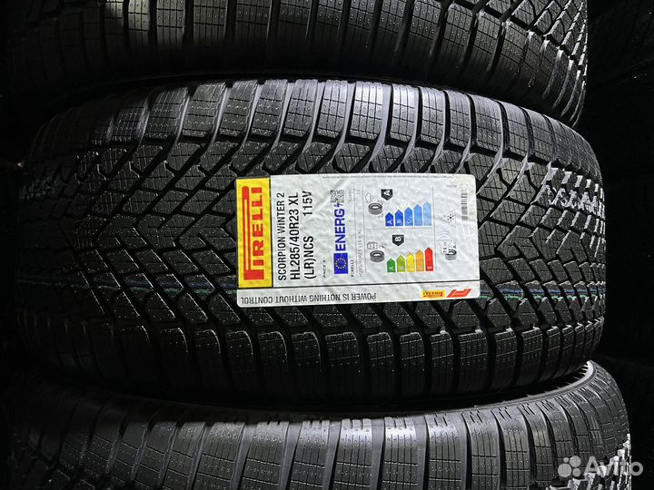 Pirelli Scorpion Winter 2 285/40 R23 116V