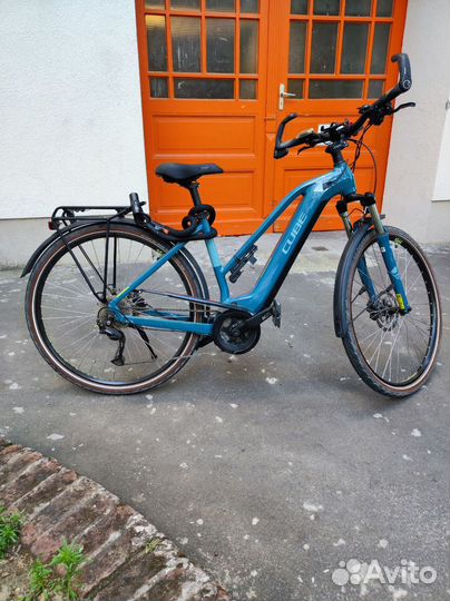 Электровелосипед Cube Touring Hybrid One 500