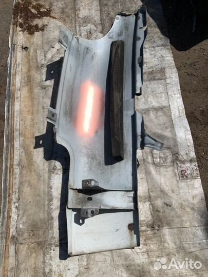 Угол кабины передний правый Volvo Fh