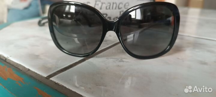 Солнцезащитные очки женские брендовые
