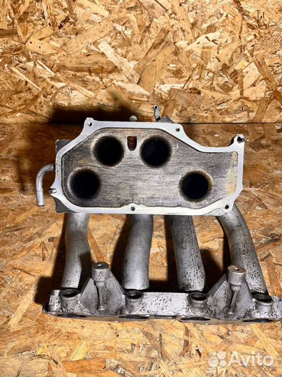 Коллектор впускной Nissan Almera N16 (2000—2003)