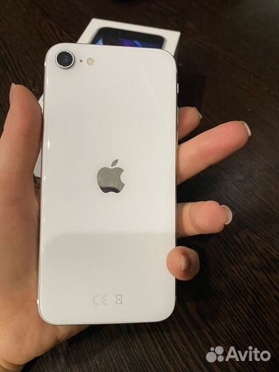 iPhone SE (2020), 256 ГБ