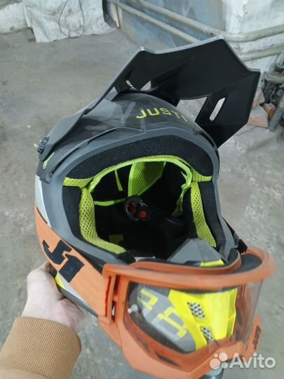 Шлем для мотокросса с очками Just 1 Xs
