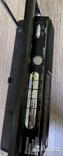 Стереорадиомагнитола satellite aj-183