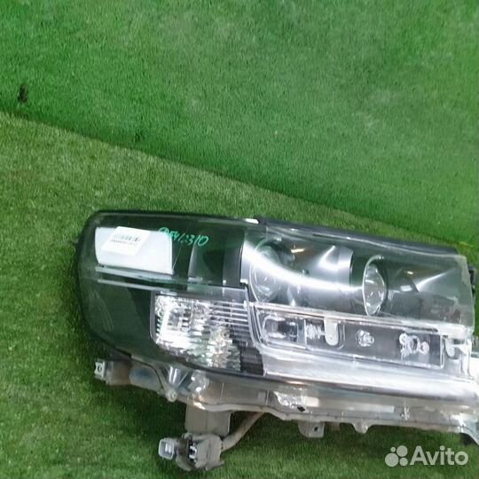 Фара правая Тойота Ленд Крузер 200 (2015-2021)