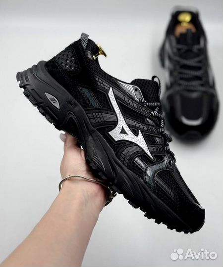Кроссовки Mizuno fiyi TL