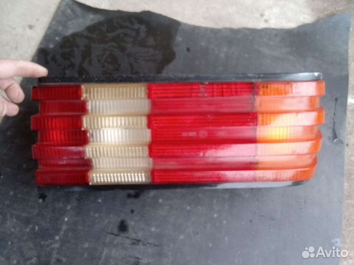 Mercedes w 126 фонарь правый