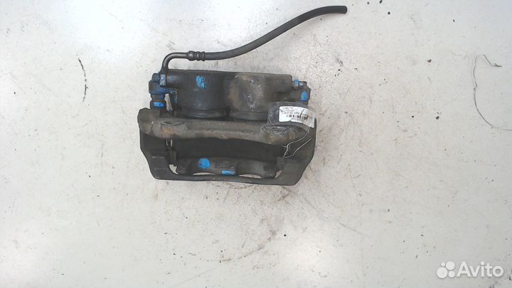 Суппорт правый передний Cadillac SRX