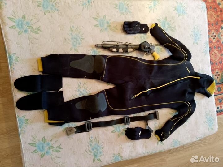 Гидрокостюм