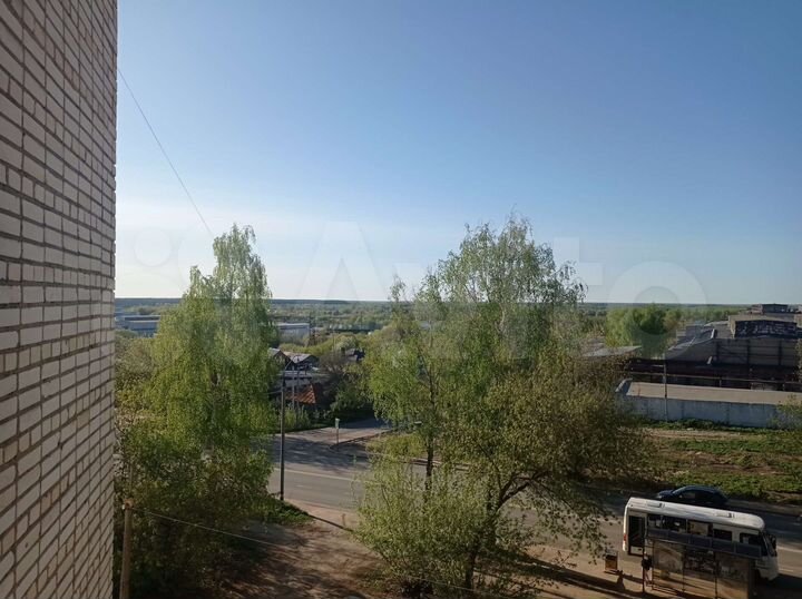 4-к. квартира, 80 м², 4/9 эт.