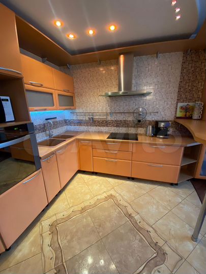 3-к. квартира, 99,1 м², 8/10 эт.