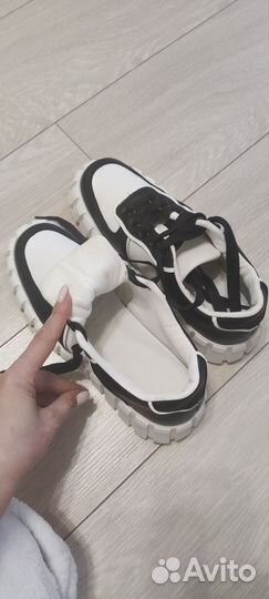 Кроссовки женские 40 41 размер