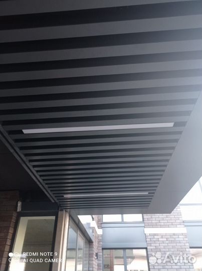 Потолок кубообразный реечный/Цвет 9004