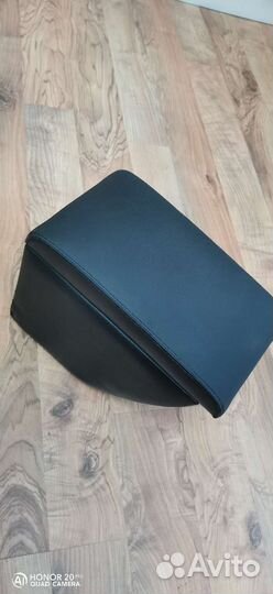 Подлокотник бардачок