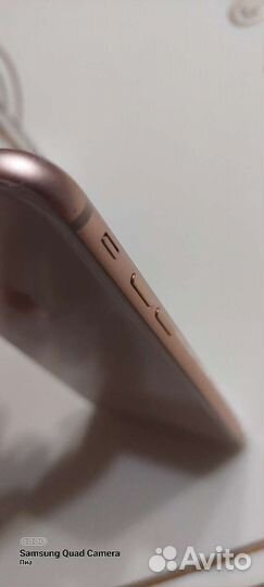 Телефон iPhone8