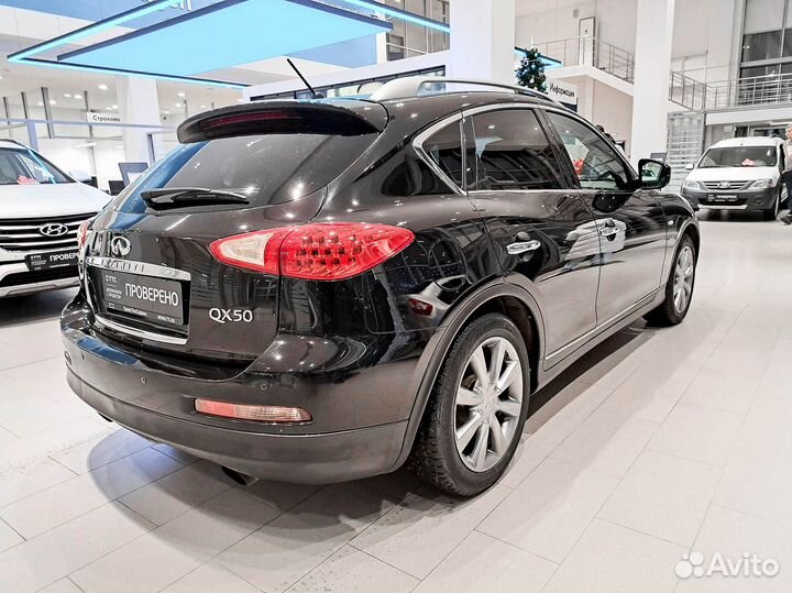 Infiniti QX50 2.5 AT, 2013, 247 830 км