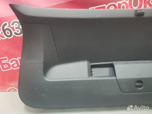 Обшивка двери багажника задняя Volkswagen Tiguan