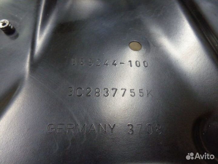 Кронштейн Volkswagen Passat B6 BZB