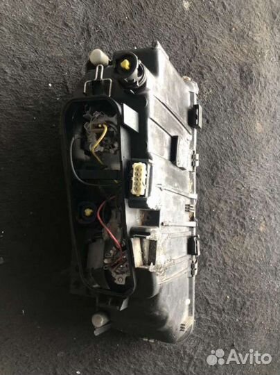 Фара правая citroen xantia 0.0 nn