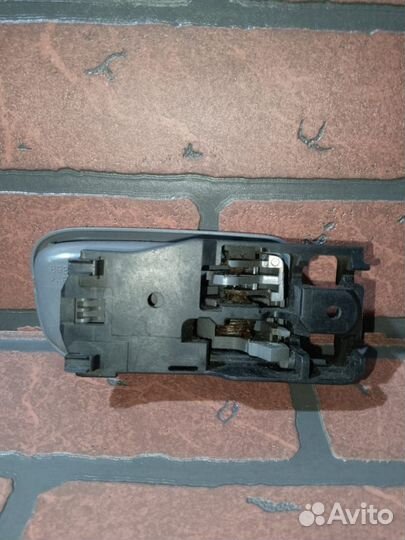 Ручка двери внутренняя toyota harrier MCU15 1MZ-FE RR/LH
