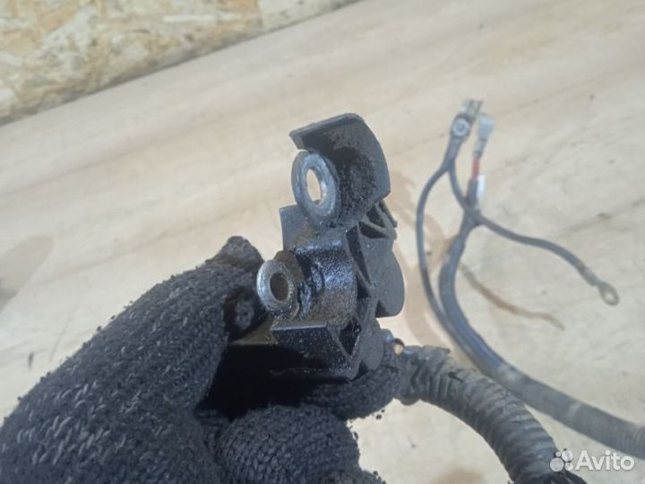 Клемма аккумулятора Ford Maverick 3.0 2005