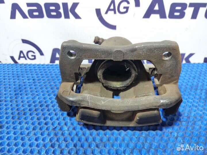 Суппорт Toyota Vitz