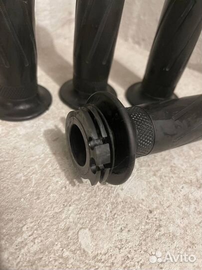Грипсы и ручки газа для мотоцикла