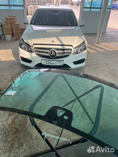 Лобовое стекло Mercedes w212 Мерседес 212