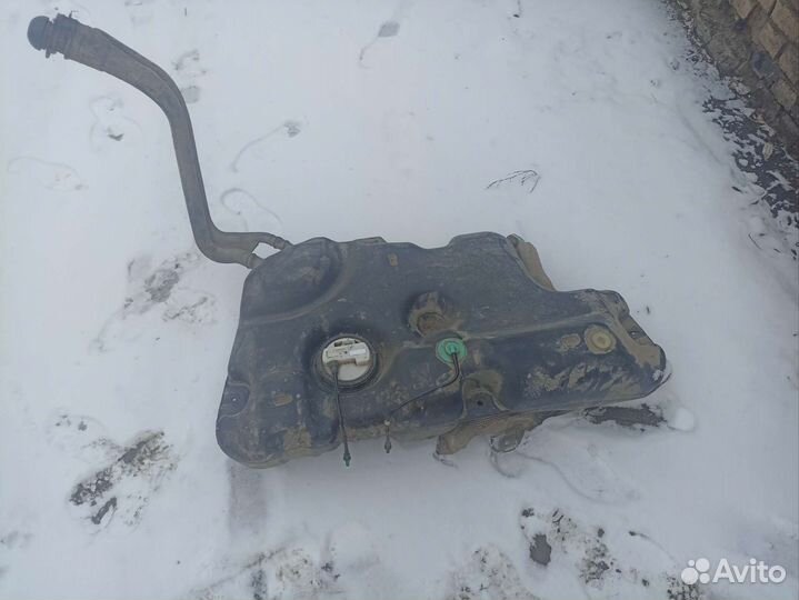 Бензобак renault logan 1