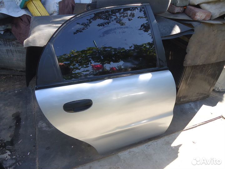 Дверь задняя правая Шевроле Ланос