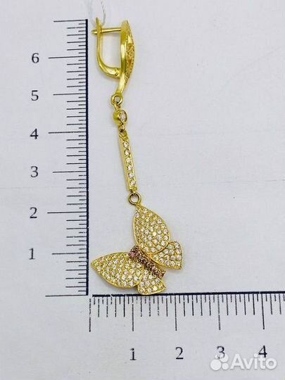 Золотые серьги с камнем