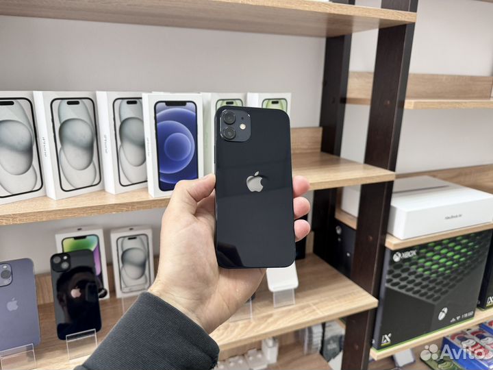 iPhone 12, 64 ГБ
