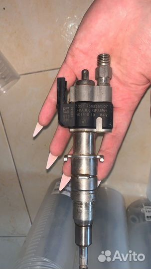 Форсунки топливные на BMW x6 2010г. 4,4 л