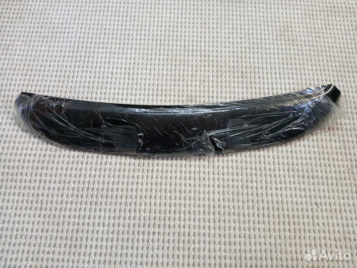 Спойлер на заднюю дверь Nissan X-Trail T31