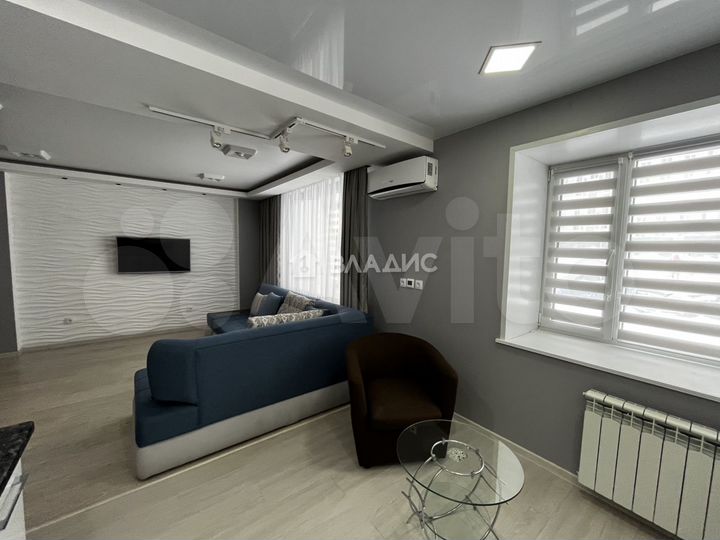 3-к. квартира, 70 м², 1/16 эт.