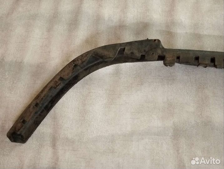 Юбка переднего бампера Фольксваген Пассат Б3 90г